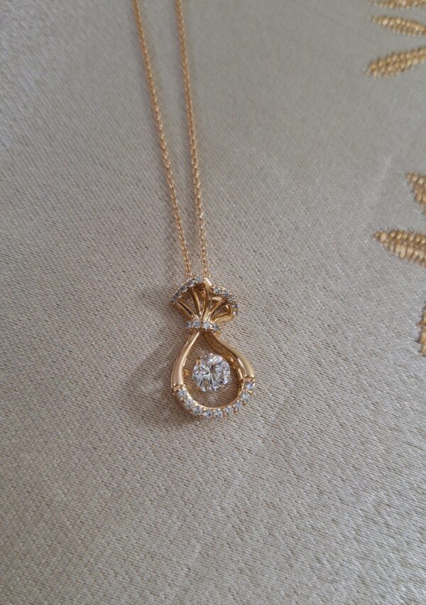 Bouquet Shaped Zircon Necklace