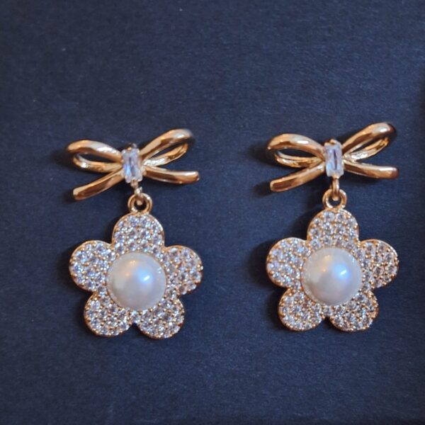 Zircon Pearl Drop Earrings
